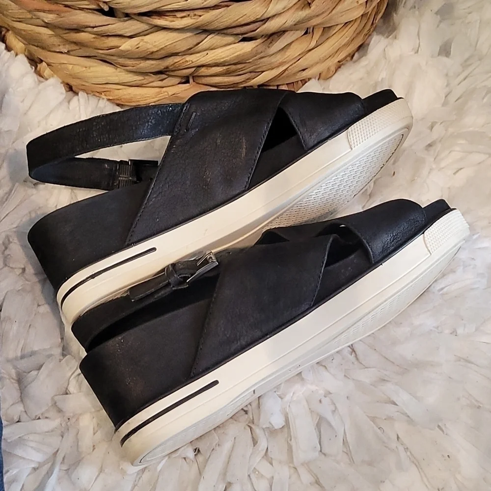 Eileen fisher Criss Cross Tumbled Leather Wedges Slingback Summer Shoes Size 8